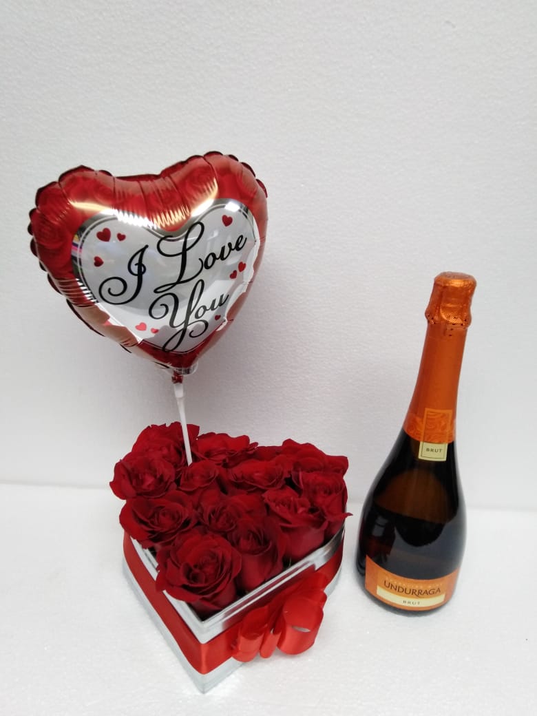 12 Rosas en Caja Corazn, Champagne y Globito 